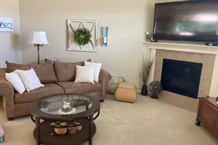 140 N Wild Flower Ln, Elkhorn, WI 53121 - Photo 5