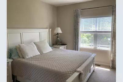 140 N Wild Flower Ln, Elkhorn, WI 53121 - Photo 15