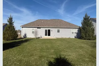 140 N Wild Flower Ln, Elkhorn, WI 53121 - Photo 23