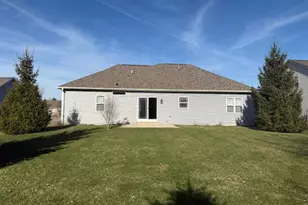 140 N Wild Flower Ln, Elkhorn, WI 53121 - Photo 23