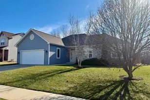 140 N Wild Flower Ln, Elkhorn, WI 53121 - Photo 1