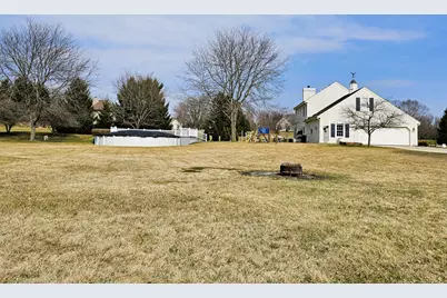 4176  Meadowlark Ln, Richfield, WI 53033 - Photo 17