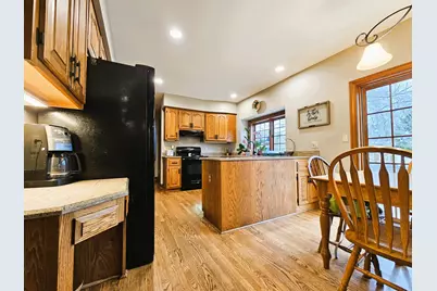 4176  Meadowlark Ln, Richfield, WI 53033 - Photo 37