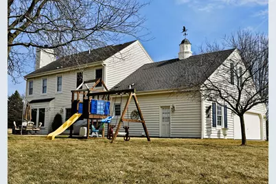 4176  Meadowlark Ln, Richfield, WI 53033 - Photo 9