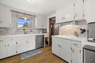 2424 24th St, Kenosha, WI 53140 - Photo 11