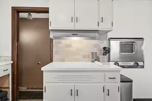 2424 24th St, Kenosha, WI 53140 - Photo 15