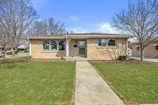 2424 24th St, Kenosha, WI 53140 - Photo 31