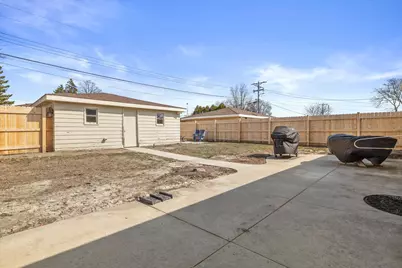 2424  24th St, Kenosha, WI 53140 - Photo 35