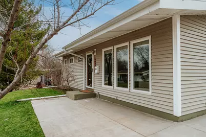 5623  Bentwood Ln, Greendale, WI 53129 - Photo 21