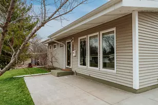 5623 Bentwood Ln, Greendale, WI 53129 - Photo 21