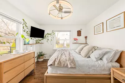 5623  Bentwood Ln, Greendale, WI 53129 - Photo 15