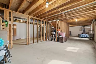 1157 Bluestem Ct, Elkhorn, WI 53121 - Photo 25