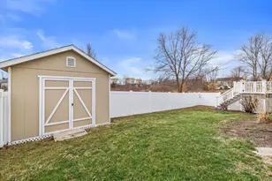 1157 Bluestem Ct, Elkhorn, WI 53121 - Photo 39