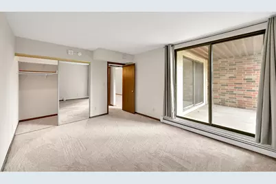 2200 W Good Hope Rd #117, Glendale, WI 53209 - Photo 7