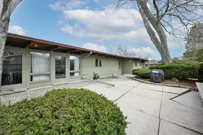 8925 N Maitland Rd, Bayside, WI 53217 - Photo 31