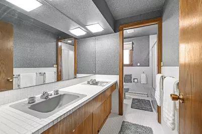 8925 N Maitland Rd, Bayside, WI 53217 - Photo 25