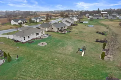 N7996  Woody Ln, Ixonia, WI 53036 - Photo 37