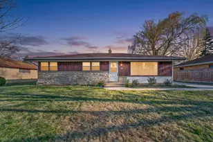 4604 W Dunwood Rd, Brown Deer, WI 53223 - Photo 19