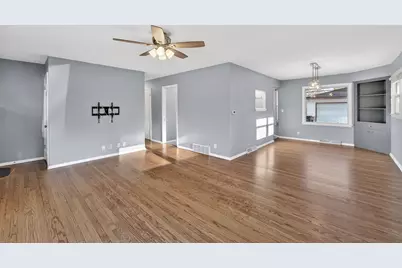 4604 W Dunwood Rd, Brown Deer, WI 53223 - Photo 3