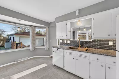 4604 W Dunwood Rd, Brown Deer, WI 53223 - Photo 7