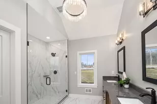 N66W21193 Sweet Clover Dr, Menomonee Falls, WI 53051 - Photo 25