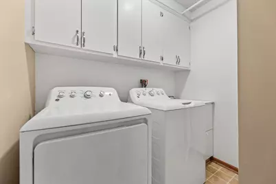 1365  Poplar Ridge Ct, Brookfield, WI 53045 - Photo 17