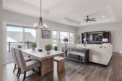 614  Forest View Dr, Holmen, WI 54636 - Photo 9