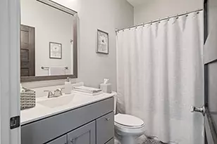 614 Forest View Dr, Holmen, WI 54636 - Photo 13