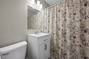 4650 N 38th St, Milwaukee, WI 53209 - Photo 11