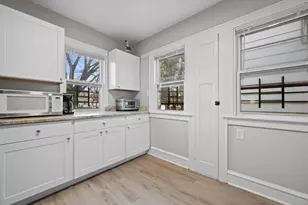 4650 N 38th St, Milwaukee, WI 53209 - Photo 7