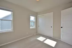 W197N5308 Lodgepole Ct, Menomonee Falls, WI 53051 - Photo 5