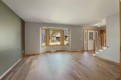 201  Karyl St, Burlington, WI 53105 - Photo 5