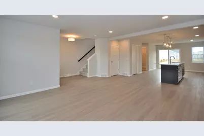 W197N5349  Lodgepole Ct, Menomonee Falls, WI 53051 - Photo 5