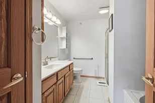 207 Oconomowoc Pkwy, Oconomowoc, WI 53066 - Photo 11