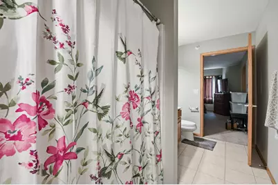 207  Oconomowoc Pkwy, Oconomowoc, WI 53066 - Photo 9