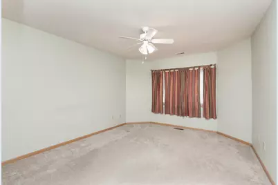 207  Oconomowoc Pkwy, Oconomowoc, WI 53066 - Photo 15