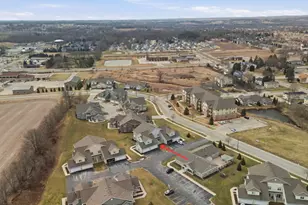 W197N16894 Stonewall Dr, Jackson, WI 53037 - Photo 37