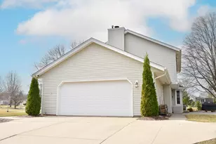 N105W16136 Brook Hollow Dr, Germantown, WI 53022 - Photo 31