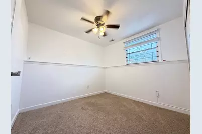 8885 N 70th St, Milwaukee, WI 53223 - Photo 9