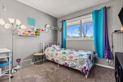 7101 W Van Norman Ave, Greenfield, WI 53220 - Photo 9