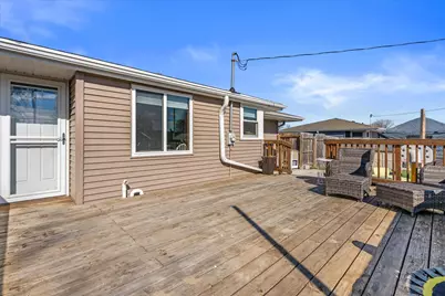 7101 W Van Norman Ave, Greenfield, WI 53220 - Photo 15