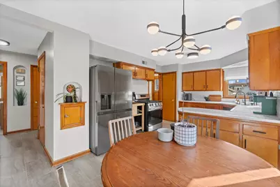 3554 S 14th St, Milwaukee, WI 53221 - Photo 7