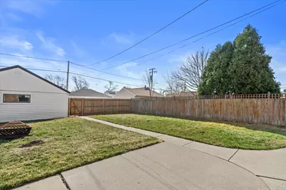 3554 S 14th St, Milwaukee, WI 53221 - Photo 19