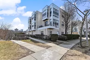 2175 N Riverboat Rd, Milwaukee, WI 53212 - Photo 7