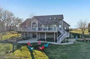 978 N Dewey Ave, Jefferson, WI 53549 - Photo 55