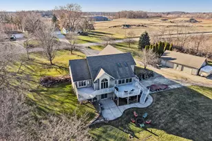 978 N Dewey Ave, Jefferson, WI 53549 - Photo 61