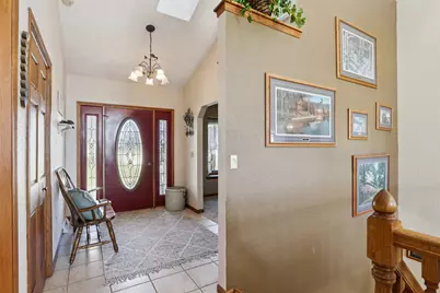 978 N Dewey Ave, Jefferson, WI 53549 - Photo 5