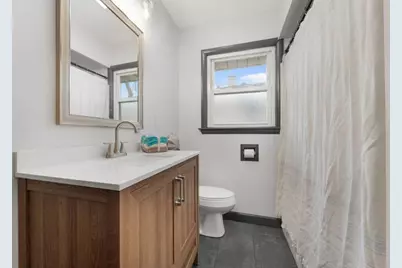 821  Saxony Dr, Racine, WI 53402 - Photo 13