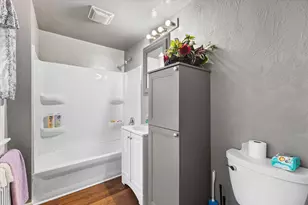 1718 Erie St, Racine, WI 53402 - Photo 7