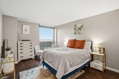 1660 N Prospect Ave #2201, Milwaukee, WI 53202 - Photo 9